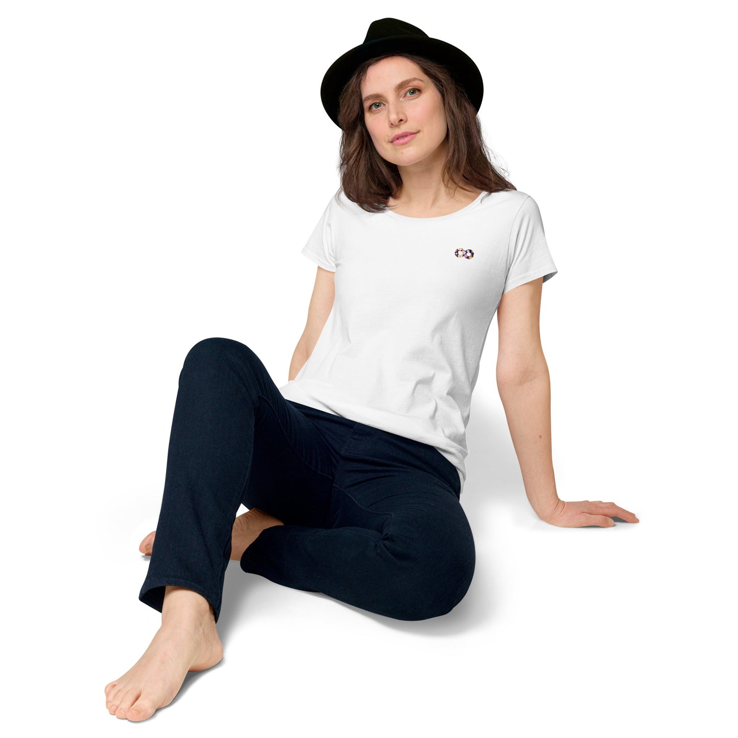 Universe 8 - Women’s round neck tee - Universe 8